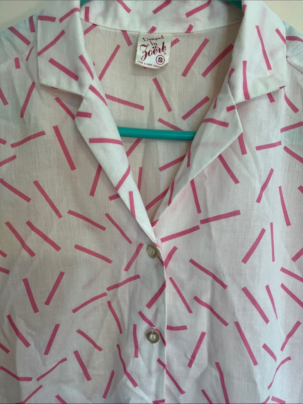 Vintage Casual Short-Sleeve White Shirt with Pink Pattern S